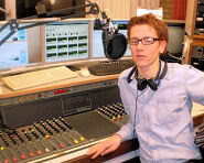 Jordi Versteegden bij Stadsradio Helmond