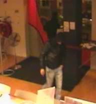 Bewakingsbeelden diefstal zonnestudio