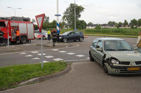 ongeval kruising Waterleliesingel - Venuslaan