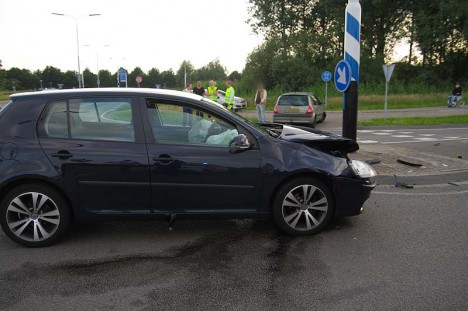 ongeval kruising Waterleliesingel - Venuslaan