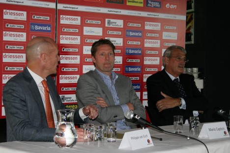 Presentie bestuur en directeur Helmond Sport