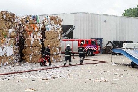 brand papierpers De Vries Papierrecycling