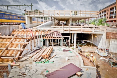 de werkzaamheden bij het NS-station Helmond
