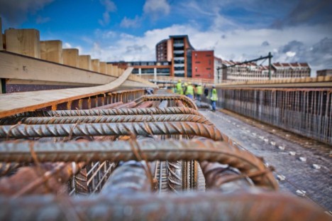 de werkzaamheden bij het NS-station Helmond