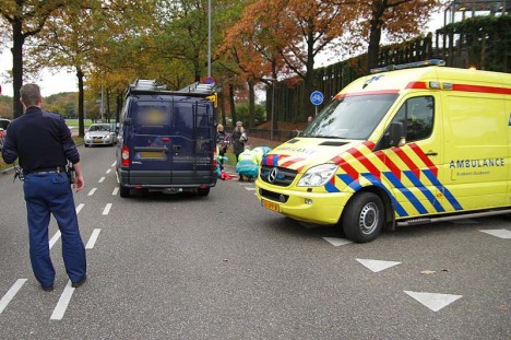 ongeval met fietser op kruising Warandelaan en Jan van Brabantlaan