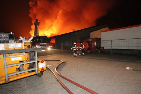 grote brand loods Nuenensedijk