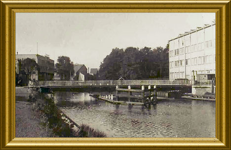 1979